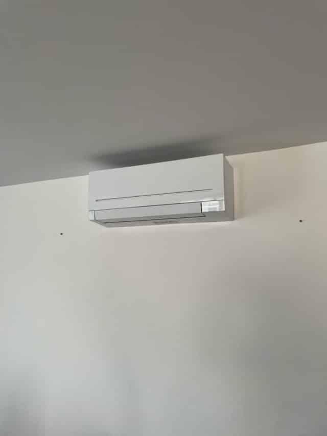 Deuxième unité intérieure de climatisation tri-split à Oberhausbergen