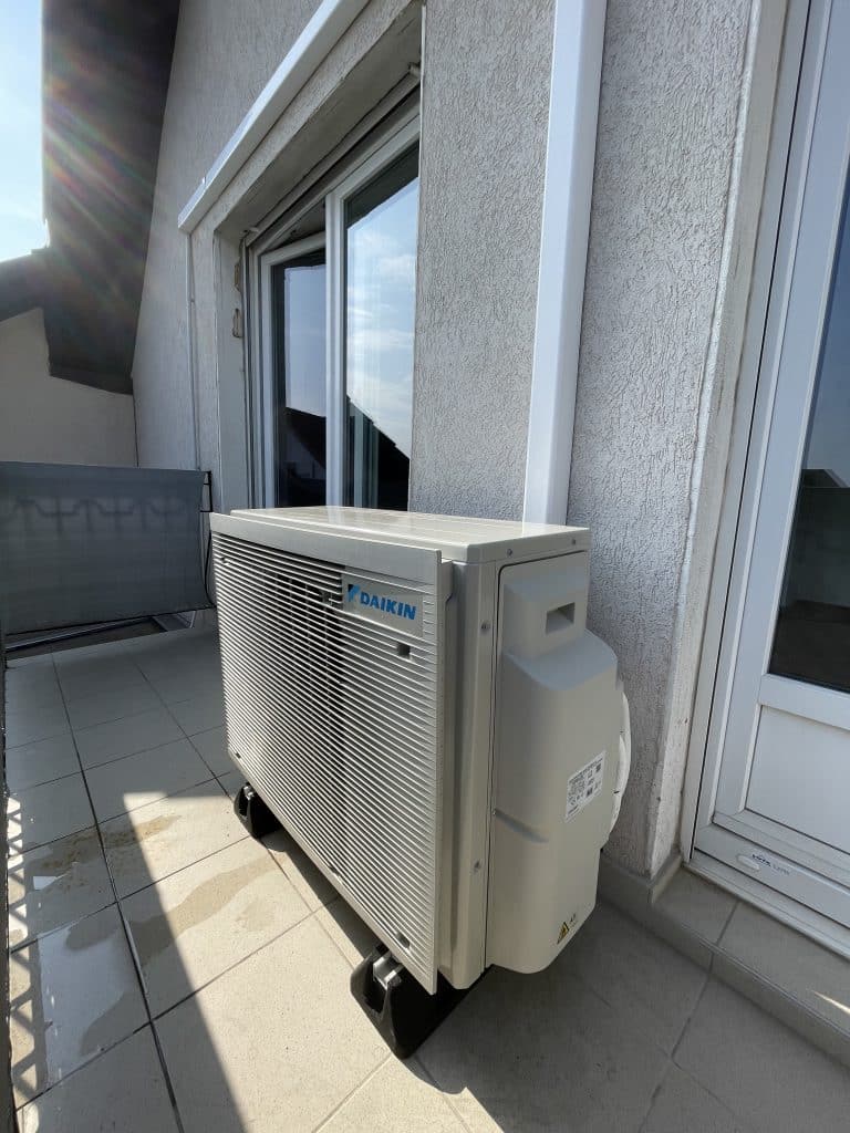 Unit&eacute; int&eacute;rieure de climatisation bi-split install&eacute;e &agrave; Ittenheim par Stratherm