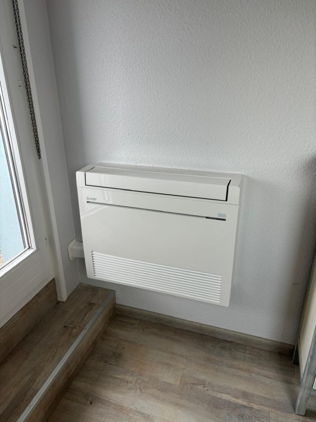 Vue intérieure avant pose d’une console basse multi-split à Strasbourg par Stratherm